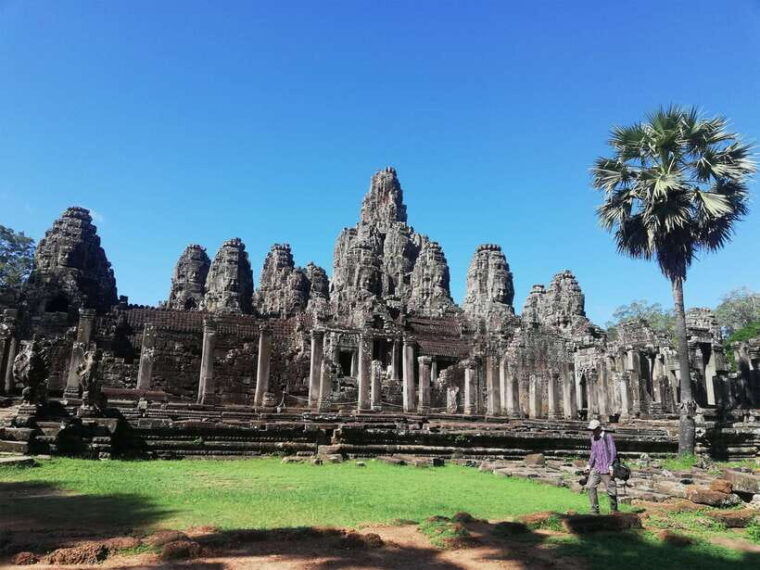 two-days-tour-angkor-complex-banteay-srei-and-kulen-hill