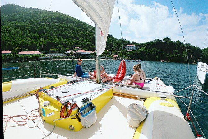 two-hours-of-sailing-and-relaxation-in-the-bay-of-saintes