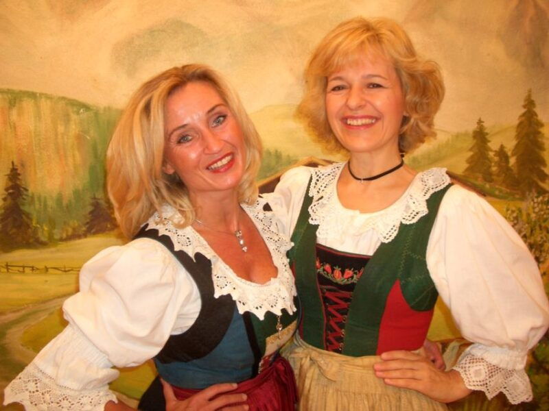 tyrolean-evenings-family-gundolf-in-innsbruck