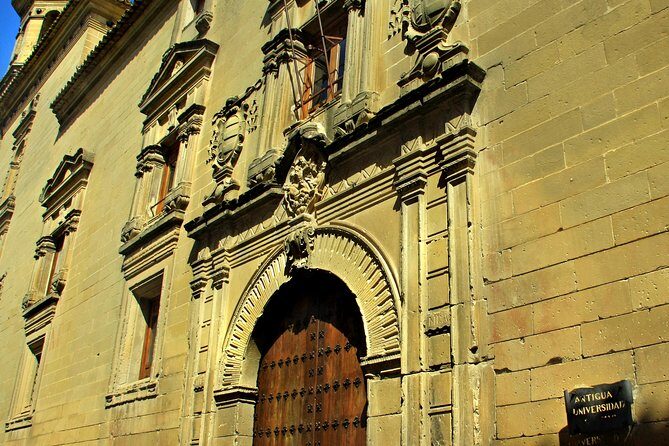 Úbeda y Baeza monumental con entradas - Practical Details and Considerations