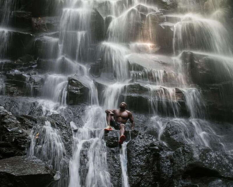 ubud-2-waterfalls-swing-monkey-forest-with-photographer