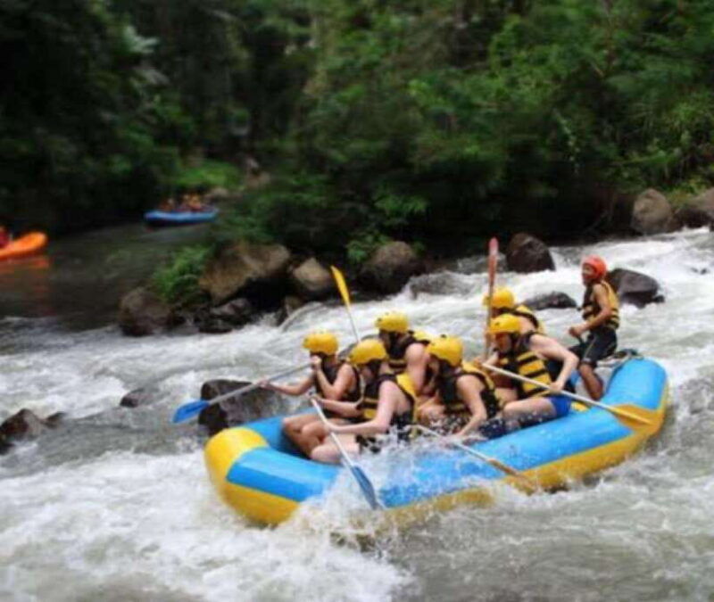 ubud-ayung-river-rafting-adventure-lunch