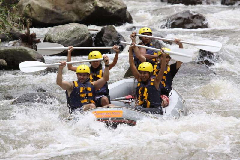 ubud-ayung-river-rafting-include-lunch