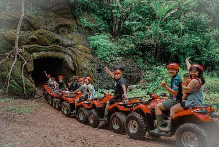 ubud-bali-alasan-adventure-atv-gorila-cave-cretya-pool-bar
