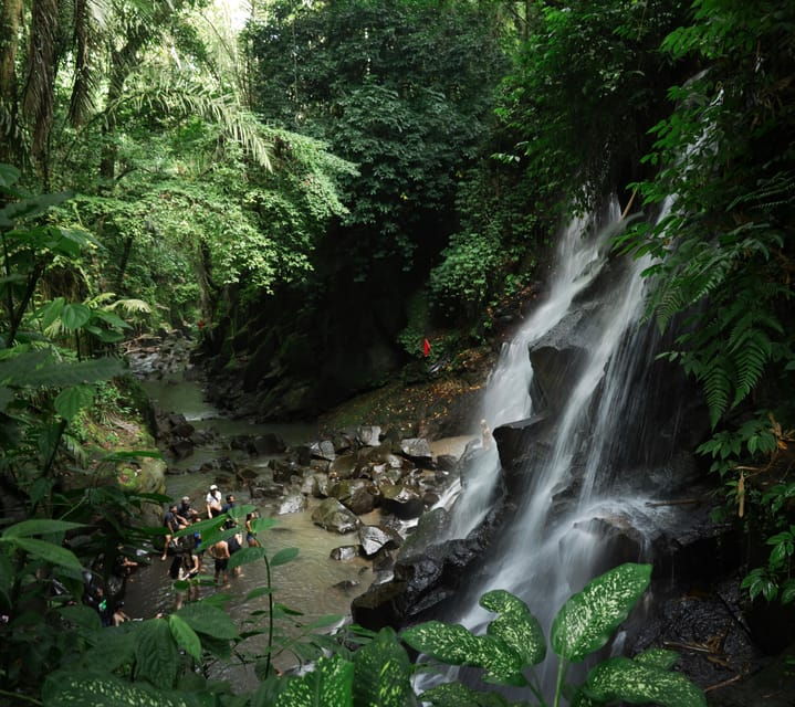 ubud-bali-swing-hidden-waterfall-with-personal-photographer