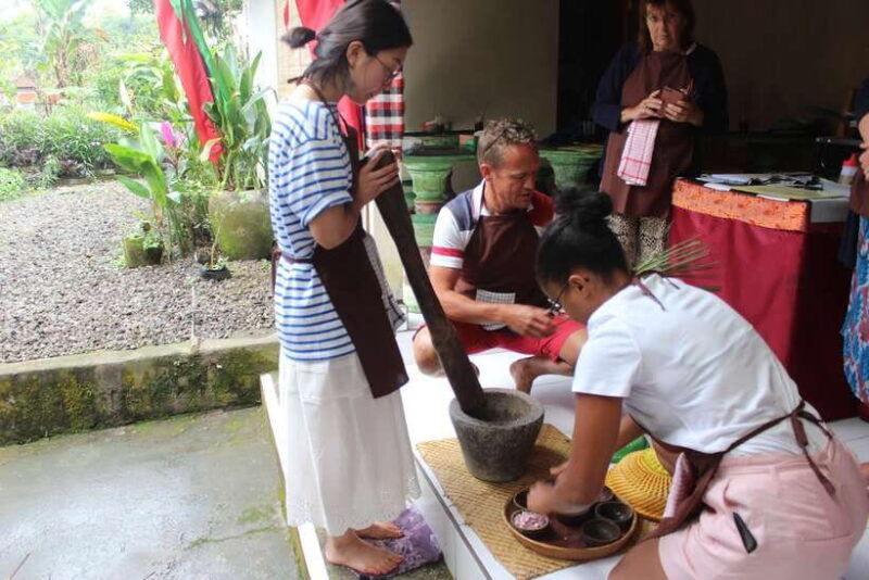 ubud-balinese-cooking-class-and-market-tour