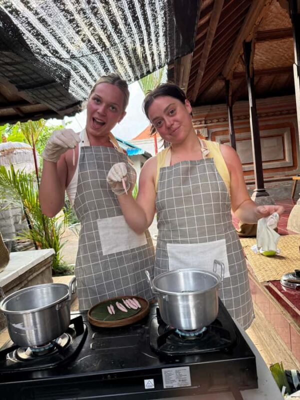 Ubud: Balinese Dessert Cooking Class at Local Home - Key Points