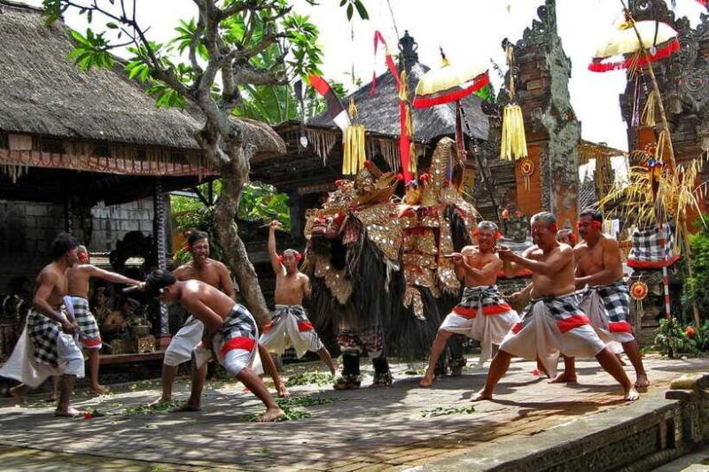 ubud-barong-and-keris-dance-batuan-temple-and-waterfall