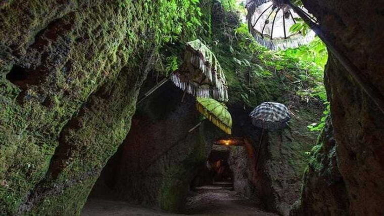 ubud-bayad-village-waterfall-and-cave-trek-adventure