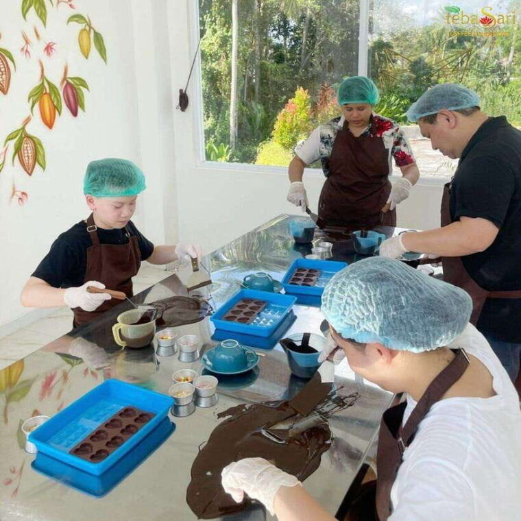 ubud-cacao-plantation-tour-w-chocolate-workshop-tasting