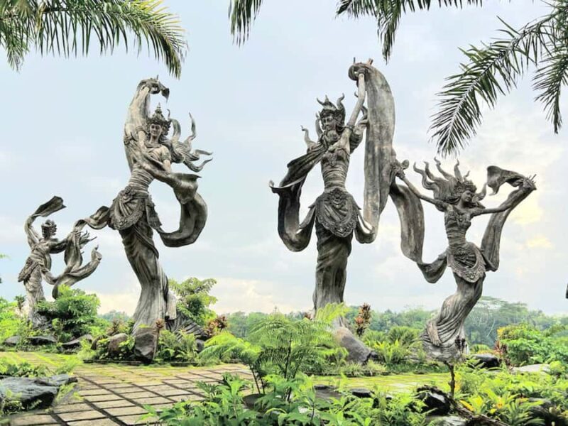 Ubud: Cultural Escape Tegenungan Waterfall, Palace & Temples - Key Points