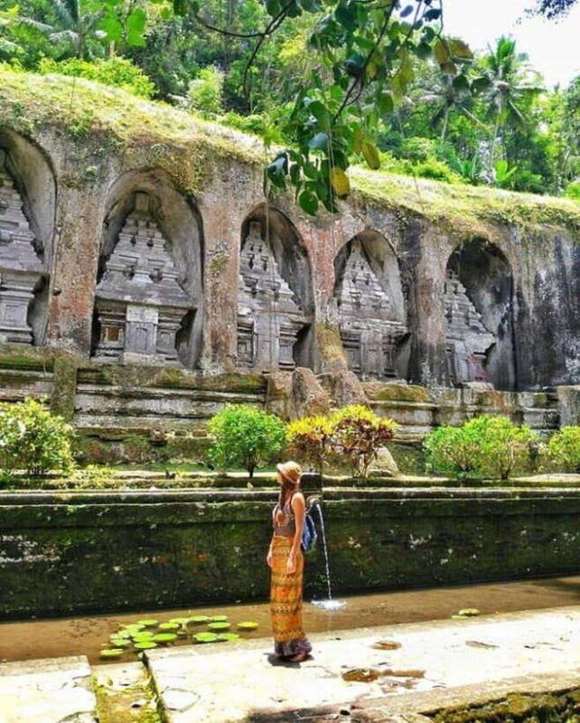 ubud-cultural-unesco-temple-balinese-house-water-temple