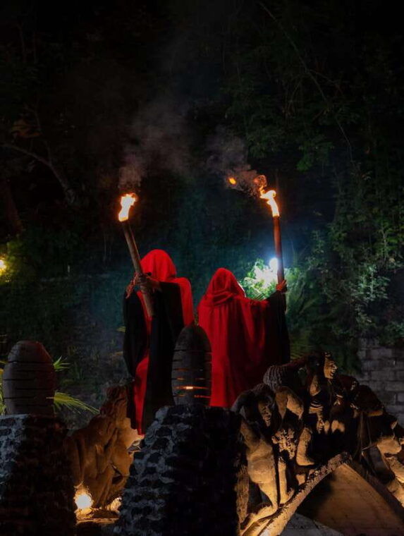 ubud-dinner-show-lost-city-story-of-humanity-experience
