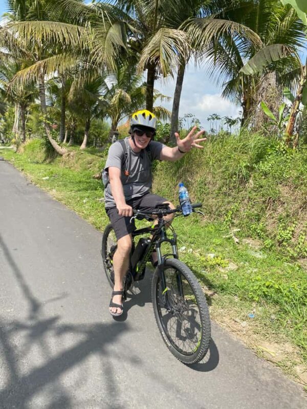 Ubud: Downhill Bike Tour with Rice Fields, Volcano and Meal - Practical Details and Value
