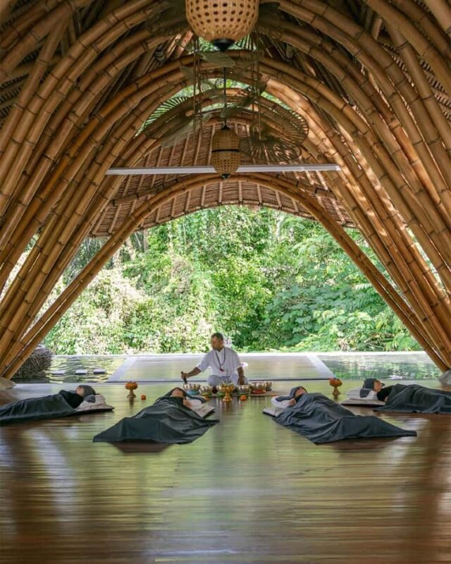 Ubud: Floating Sunset Sound Bath & Sound Healing Experience - Key Points