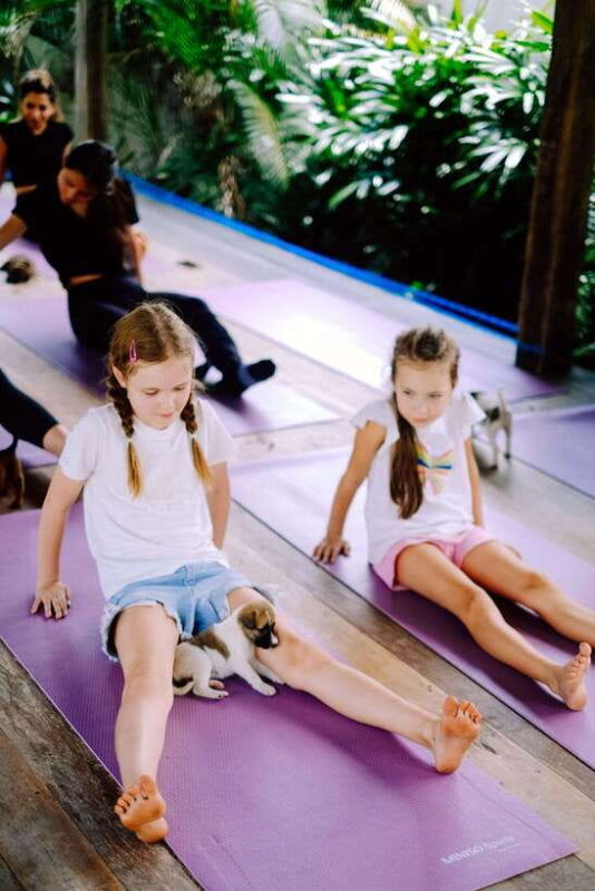 ubud-happy-puppy-yoga