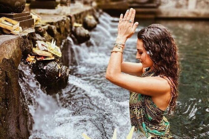 Ubud: Holy Water Temple, Volcano View, Rice Terrace, MonkeyForest - FAQ  