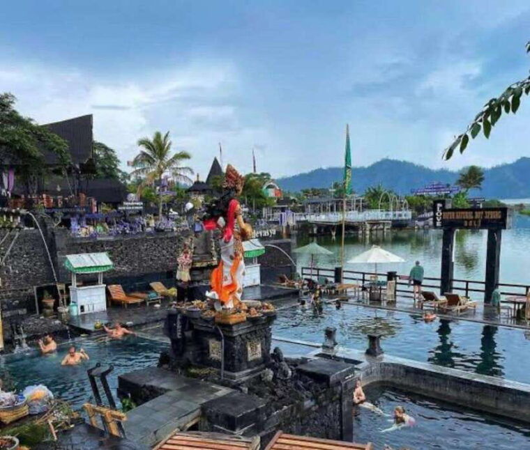 ubud-jeep-sunrise-4wd-private-tour-with-breakfast