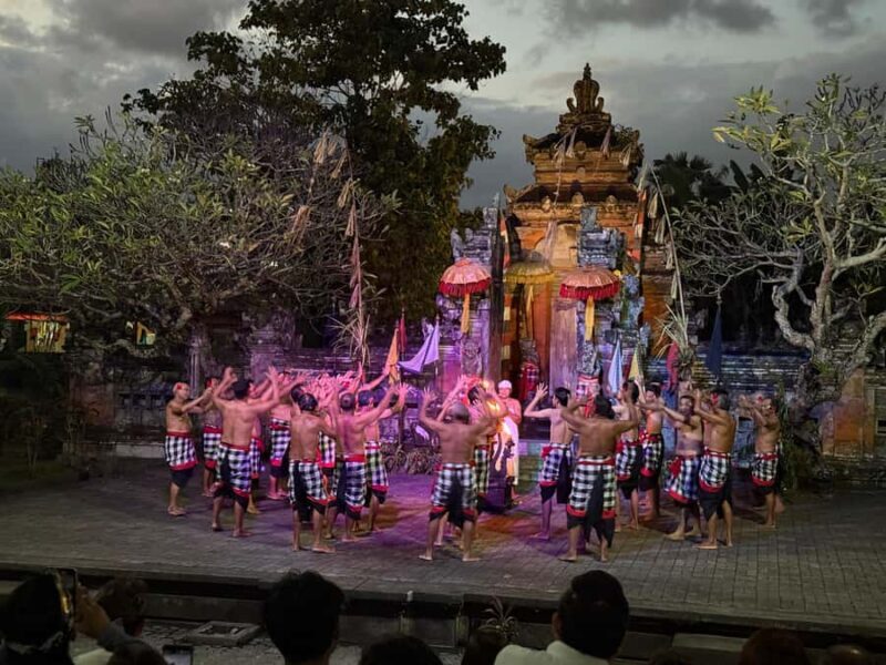 Ubud: Kecak & Fire Dance Show at Batubulan Village - Practical Aspects and Visitor Experience