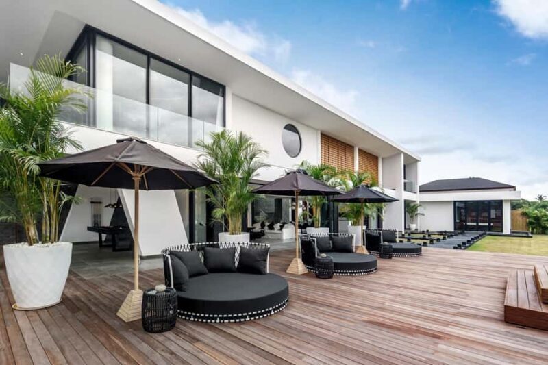 Ubud: luxury villa pool afternoon experience (Secret Sunbed) - Key Points