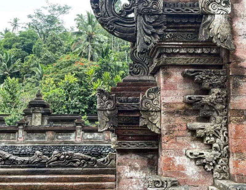 ubud-mangening-water-temple-tour-with-spiritual-cleansing