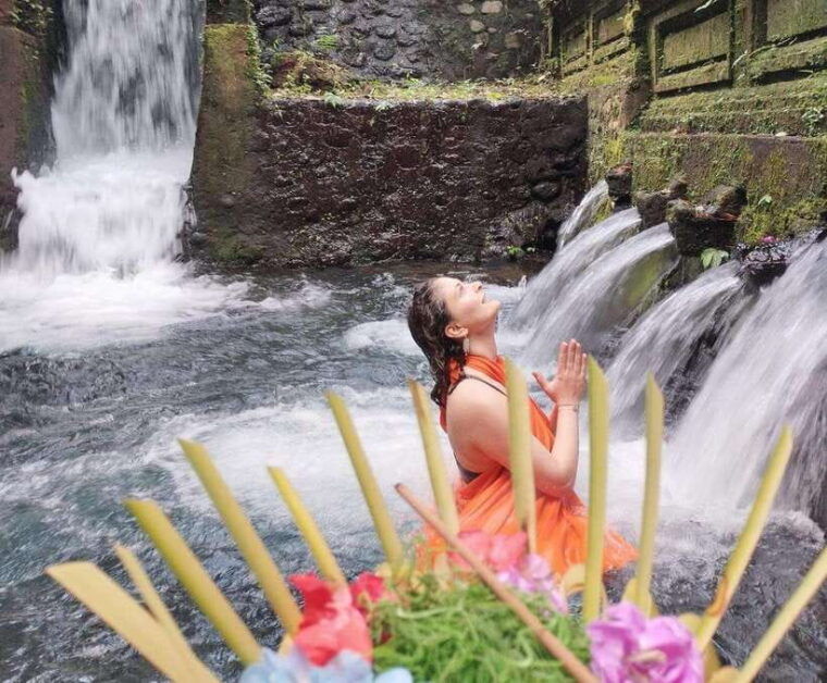 ubud-mangening-water-temple-tour-with-spiritual-cleansing