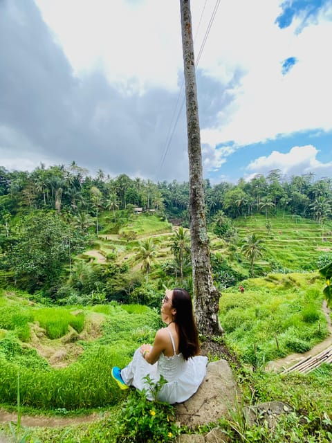 ubud-monkey-forest-holy-water-temple-and-hot-springs-tour