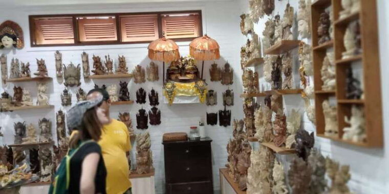 ubud-monkey-forest-temple-and-waterfall-private-tour