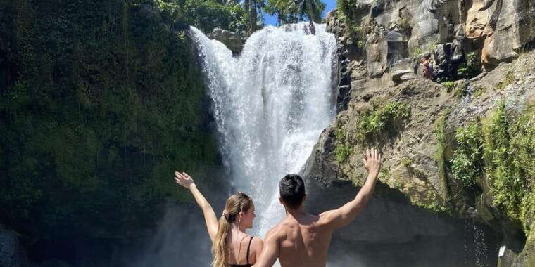 ubud-monkey-forest-temple-and-waterfall-private-tour