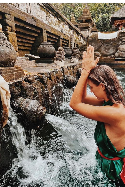 ubud-monkey-forest-temple-rice-terrace-and-waterfall-tour