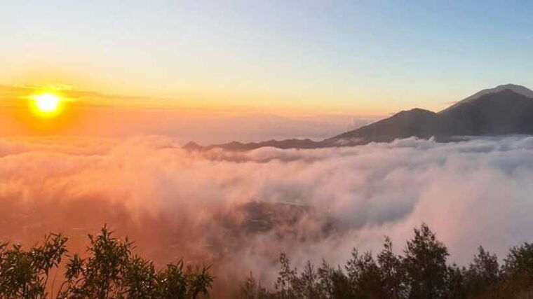 ubud-mount-batur-sunrise-trek-private-tour-all-inclusive