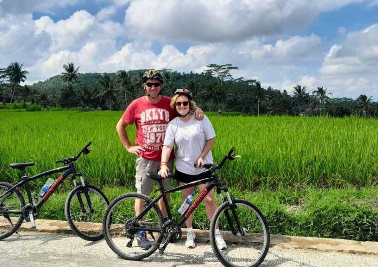 ubud-old-spiritual-village-countryside-life-cycling-tour