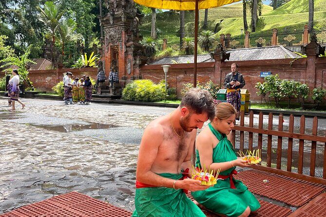 Ubud Private Chasing Waterfall and Water Temple Tour - Ubud Sari Coffee and the Famous Luwak Coffee Tasting