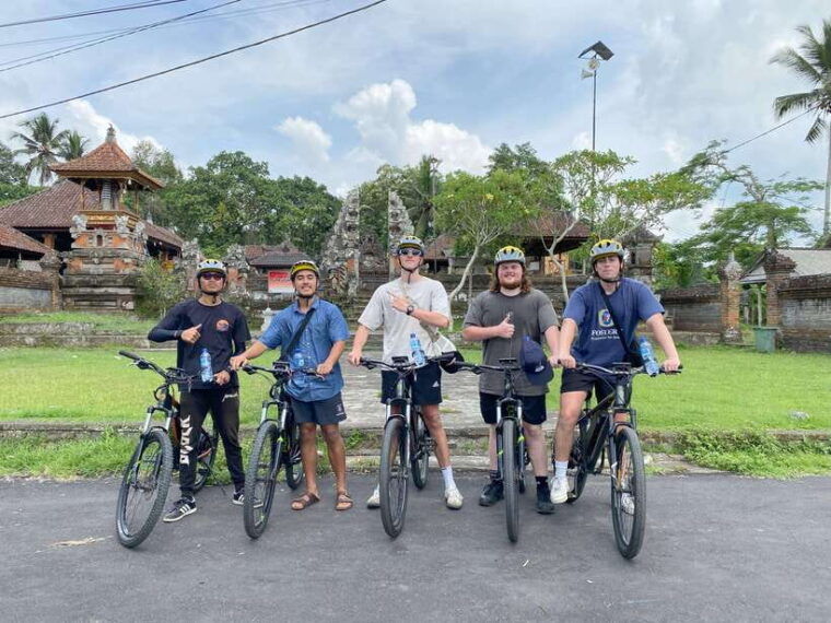 ubud-private-e-bike-tour-inside-rice-field-with-meal-pool