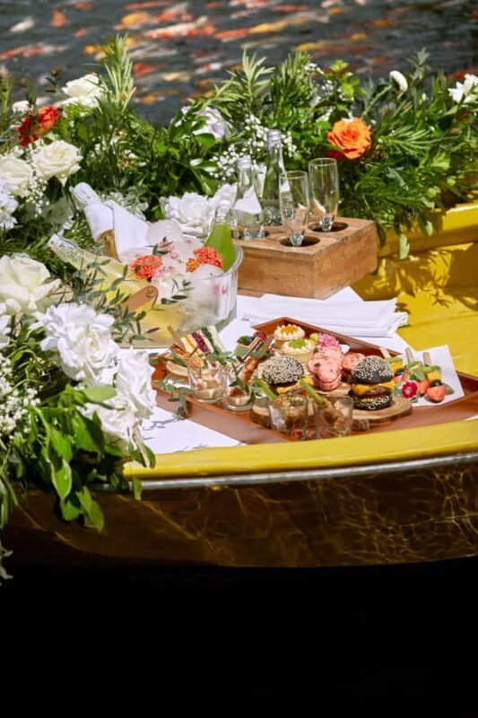 Ubud: Private Romantic Photo Cruise with Food and Drinks - What Travelers Love About This Tour