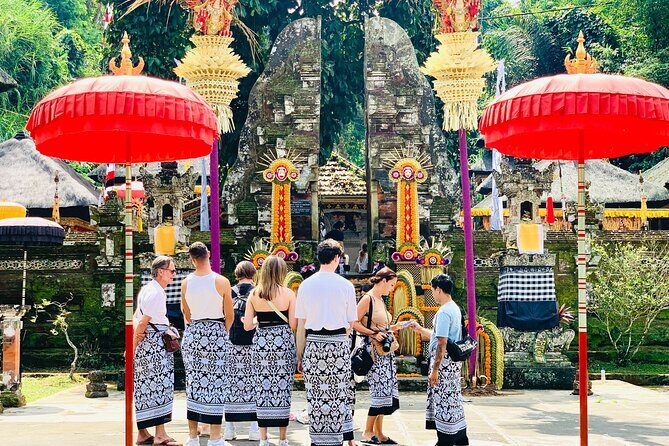 Ubud Private Tour: Waterfalls, Temple and Rice Terraces Swing - Practical Details and What to Expect