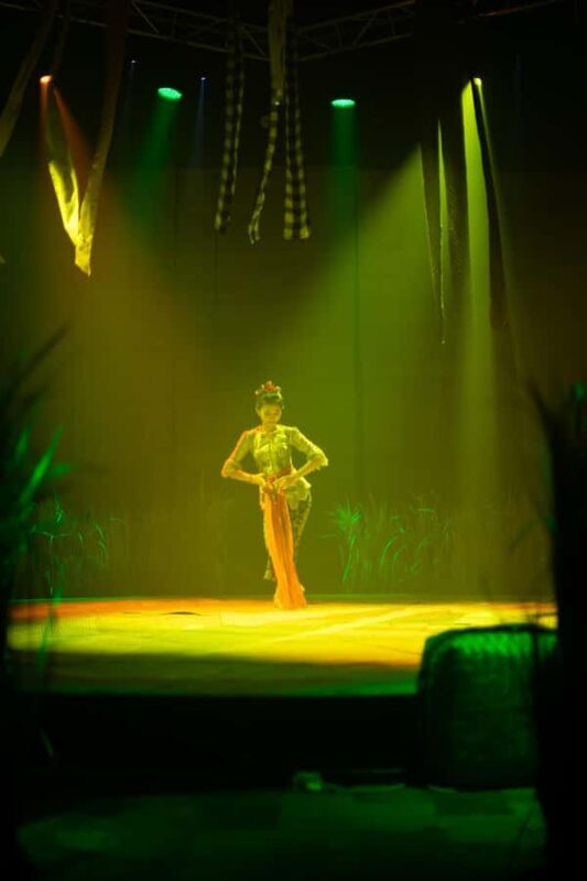 Ubud : Refined Balinese Fine Dining: 11 Course Theatre Night - The Sum Up