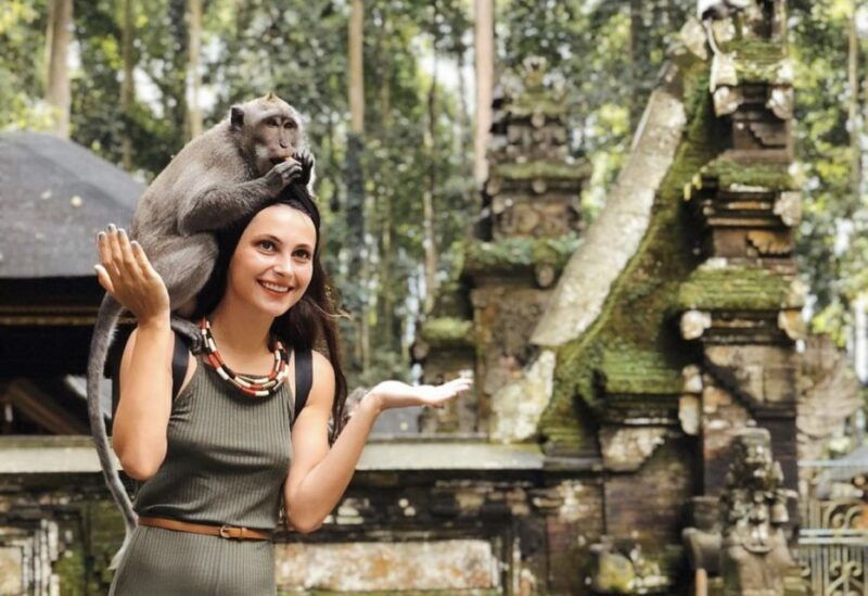 ubud-sacred-monkey-forest-sanctuary-ticket-and-guided-tour