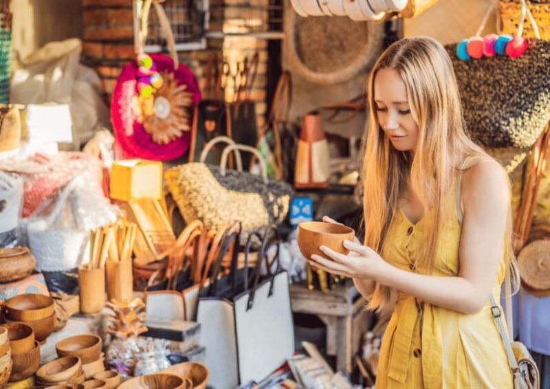 ubud-saraswati-temple-monkey-forest-art-market-waterfall