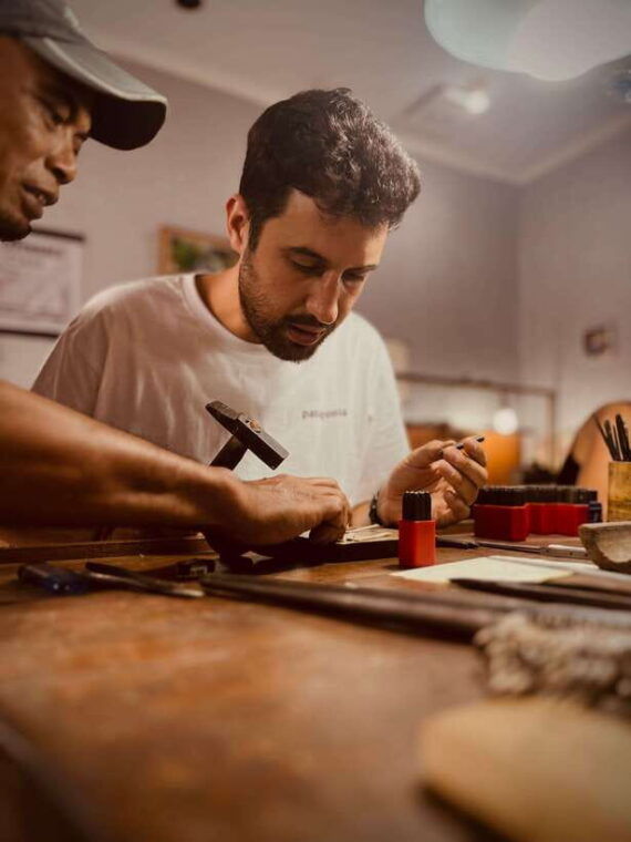 ubud-silver-making-jewellry-class-close-to-mokey-forest