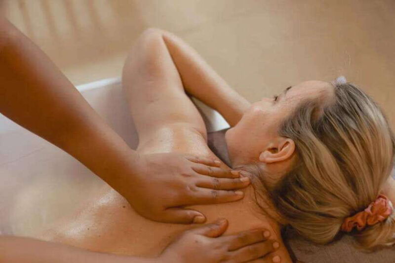 ubud-spa-flower-bath-experience-at-svaha-spa-dedary