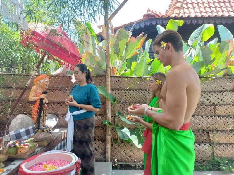 ubud-spiritual-cleansing-palm-reading-trauma-healing