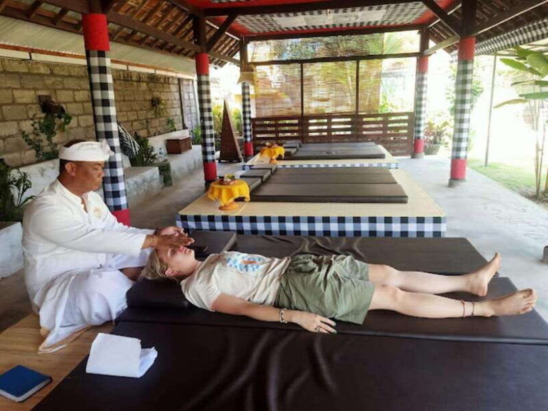ubud-spiritual-cleansing-palm-reading-trauma-healing