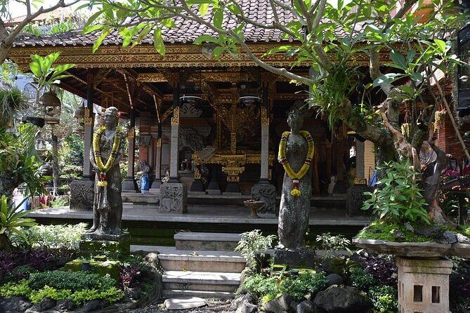 Ubud Story Walking Tour by Spanish, Japanese, English Guide - The Sum Up