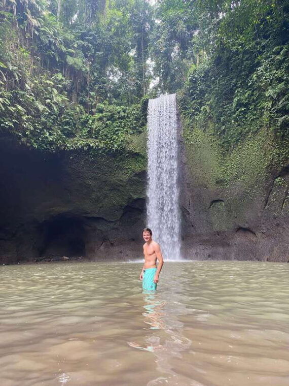 ubud-swing-zipline-waterfall-and-art-village