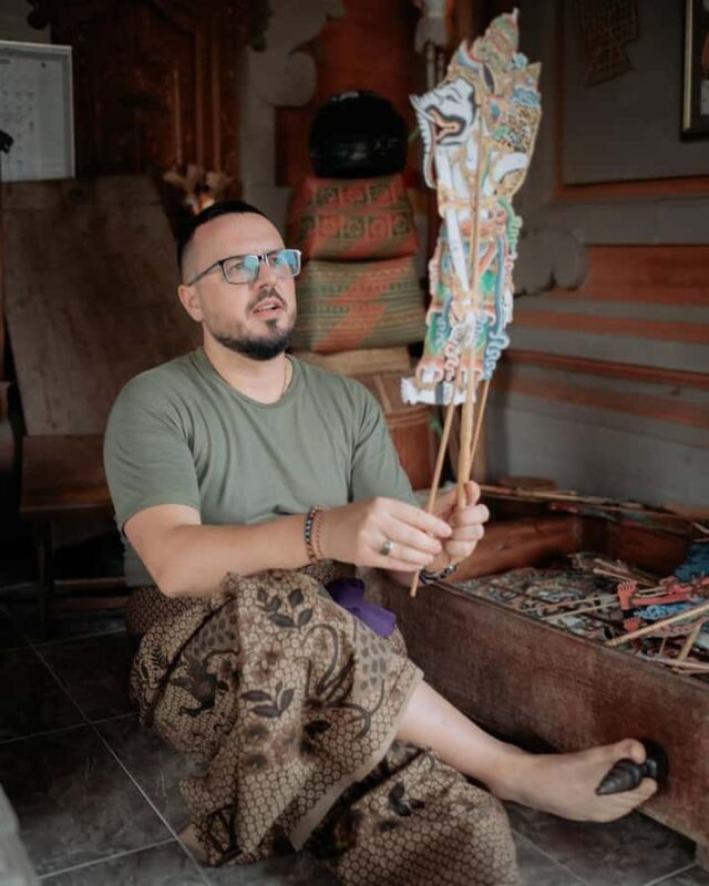Ubud: Traditional Wayang Shadow Puppet Making Class - Practical Details