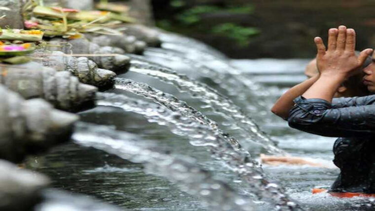 ubud-trek-meditation-yoga-at-bangkiang-djaran-waterfall