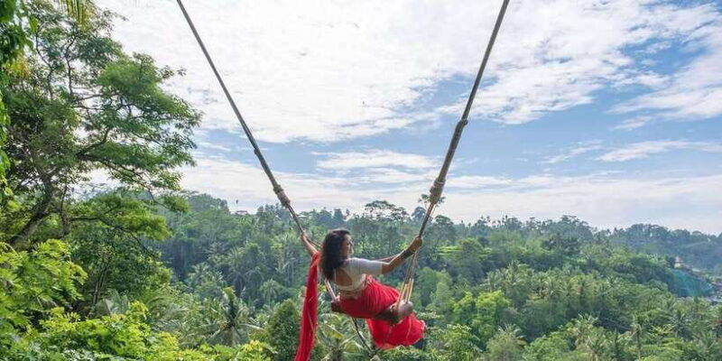 ubud-twilight-rice-terraces-art-cultural-feast