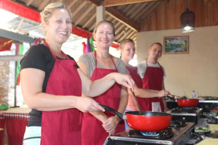 ubud-vegetarian-vegan-cooking-class-with-market-visit