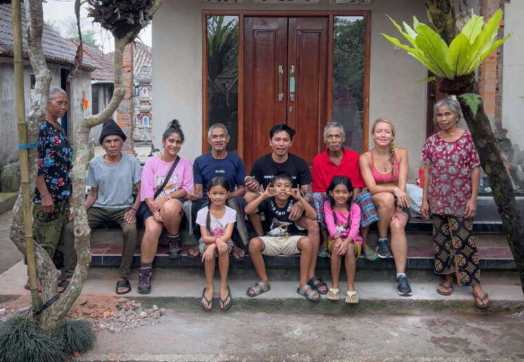 ubud-village-firefly-night-tour-with-dinner